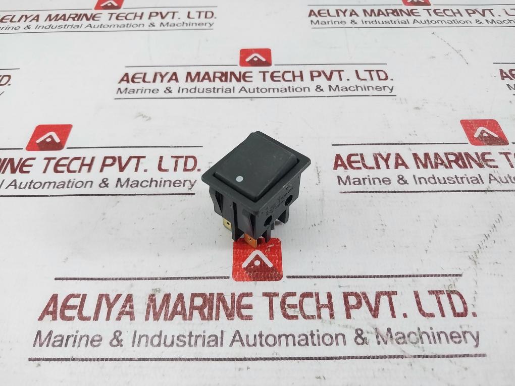 Lot Of 5X Teknic Ws04 Rocker Switch  20A 250V Ac T85