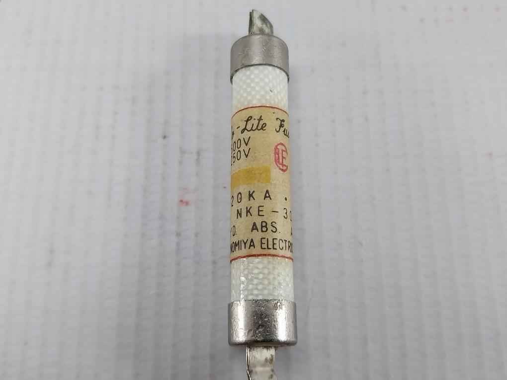 Lot Of 5x Utsunomiya Electric Nc1 Cello-lite Fuse Ac 500v Dc 250v 10a