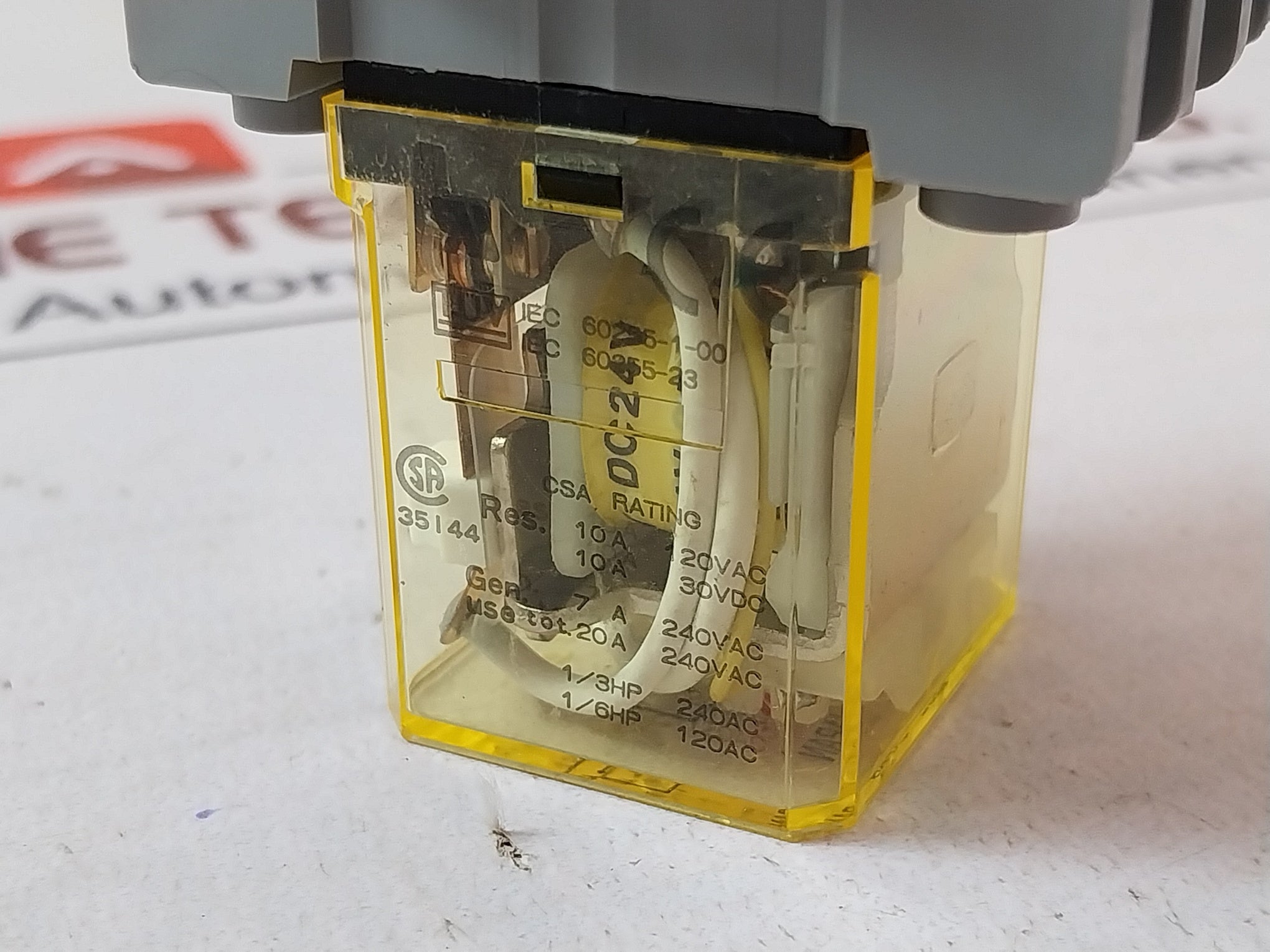 Lot of 6X IDEC RH3B-UL Relay with Base 10A 120VAC