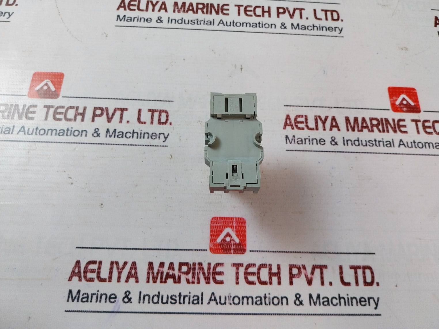 Lot Of 6X Idec Rh3B-ul Relay With Base 10A 120Vac