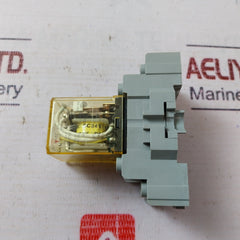 Lot of 6X IDEC RH3B-UL Relay with Base 10A 120VAC