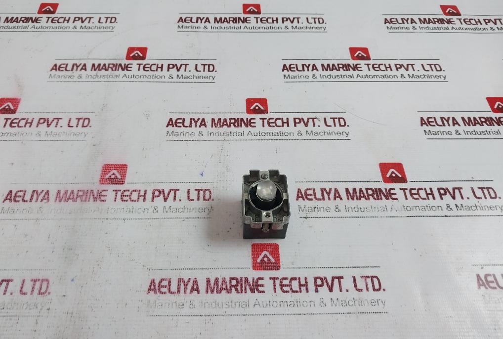 Lot of 6X Teknic 2LHLR Metallic LED Indicator 240 AC