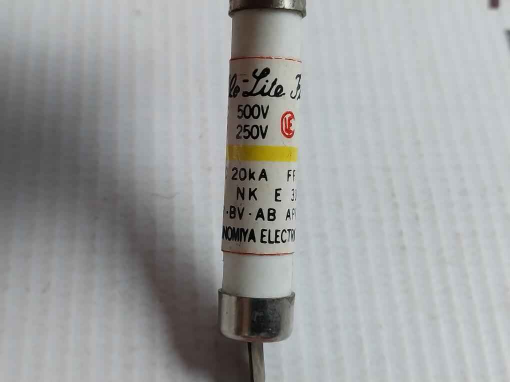 Lot Of 6X Utsunomiya Electric Nc1 3A Cello-lite Fuse 20Ka Nk E-3049