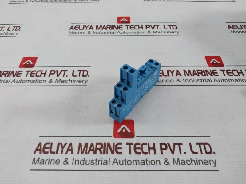 Lot Of 7X Finder 95.05 Socket With Screw (Box Clamp) Terminals 10A 300V 8 012823