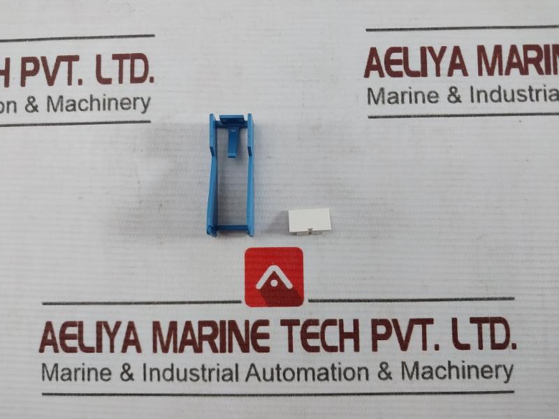 Lot Of 7X Finder 95.05 Socket With Screw (Box Clamp) Terminals 10A 300V 8 012823