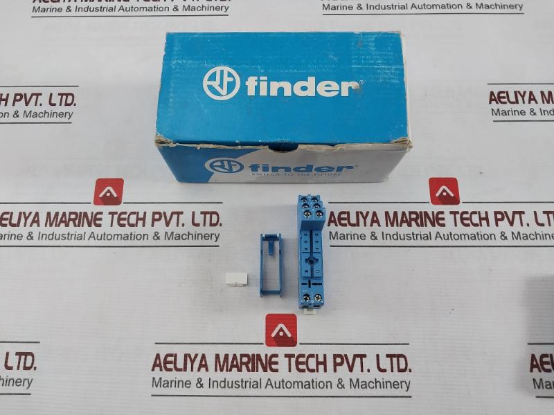 Lot Of 7X Finder 95.05 Socket With Screw (Box Clamp) Terminals 10A 300V 8 012823