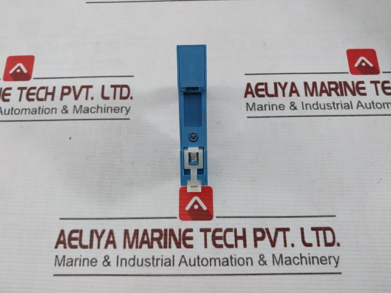 Lot Of 7X Finder 95.05 Socket With Screw (Box Clamp) Terminals 10A 300V 8 012823
