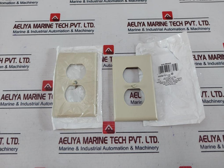 Lot Of 7X Leviton 020-86003 Duplex Receptacle Plate