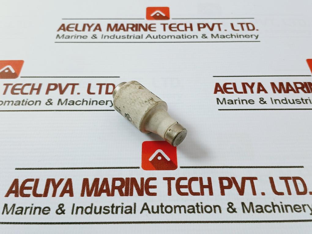 Lot Of 7X Lindner 20A Ceramic Bottle Fuse 500V