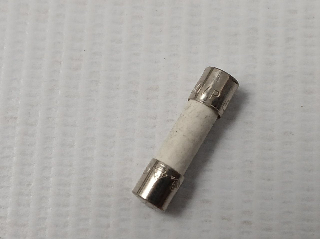 Lot Of 7X Littelfuse 0216.250Vxp Ceramic Cartridge Fuse
