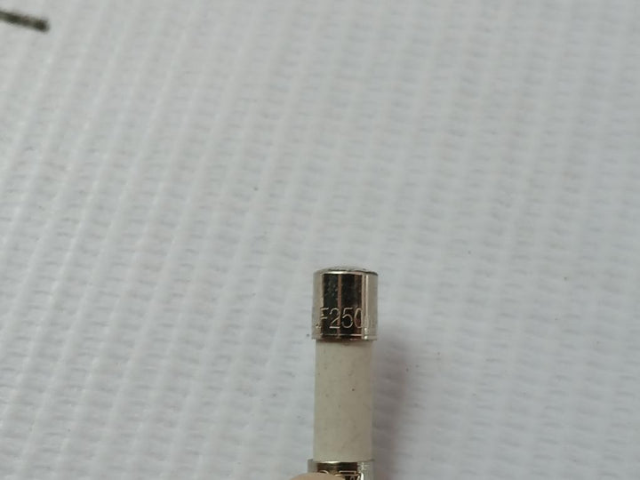 Lot Of 7X Littelfuse 0216.250Vxp Ceramic Cartridge Fuse