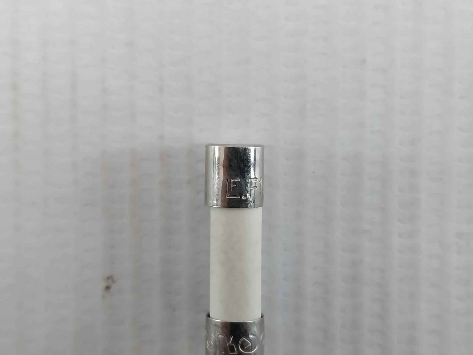 Lot Of 7X Littelfuse F1Ah250V P Ceramic Fuse