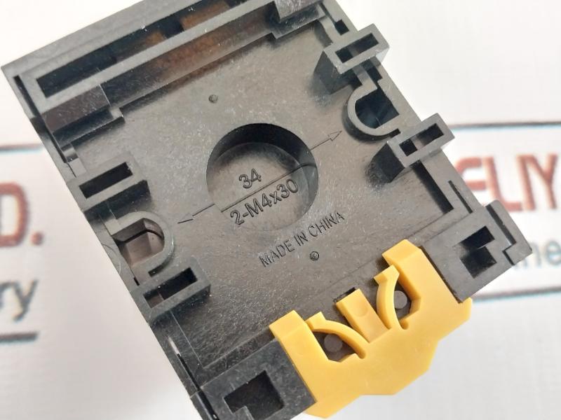 Lot Of 7X Omron Pf113A-e Relay Socket 25X9Cx 10A 250V