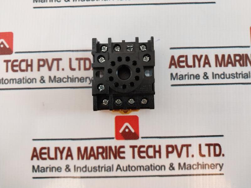 Lot Of 7X Omron Pf113A-e Relay Socket 25X9Cx 10A 250V