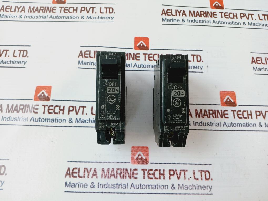 General Electric Rt-690 Circuit Breaker 20A