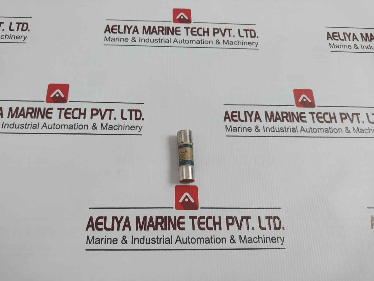 Lot Of 8x Utsunomiya Electric Uc1 Cello-lite Fuse Ac 500v Dc 250v 5a