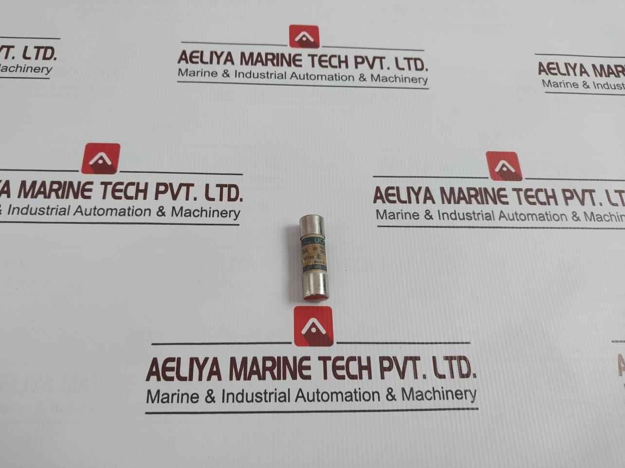 Lot Of 8x Utsunomiya Electric Uc1 Cello-lite Fuse Ac 500v Dc 250v 5a