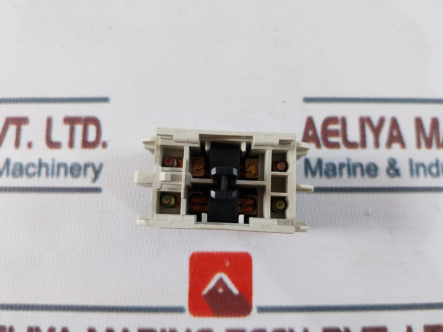 Lot Of 9X Fuji Electric Sz-a11/ Sz-al.Ar Auxiliary Contact Block 10A