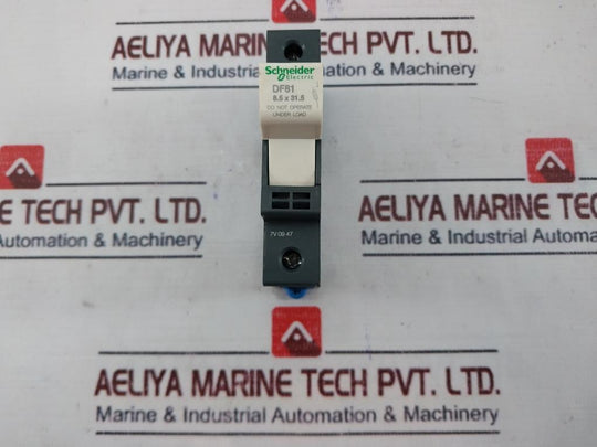 Lot of 9X Schneider Electric/Telemecanique DF81 Fuse Holder