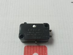 Lot of 2X OMRON V-15-1A2 Miniature Basic Switch