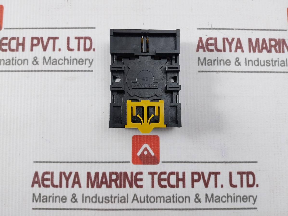 Lot Of 5X Omron P2Cf-08 Din Rail Relay Socket 10A 250Vac Resistive