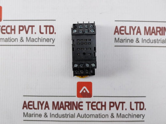 Lot Of 5X Omron Pyfz-14-e Relay Socket Din Rail 6A 250V