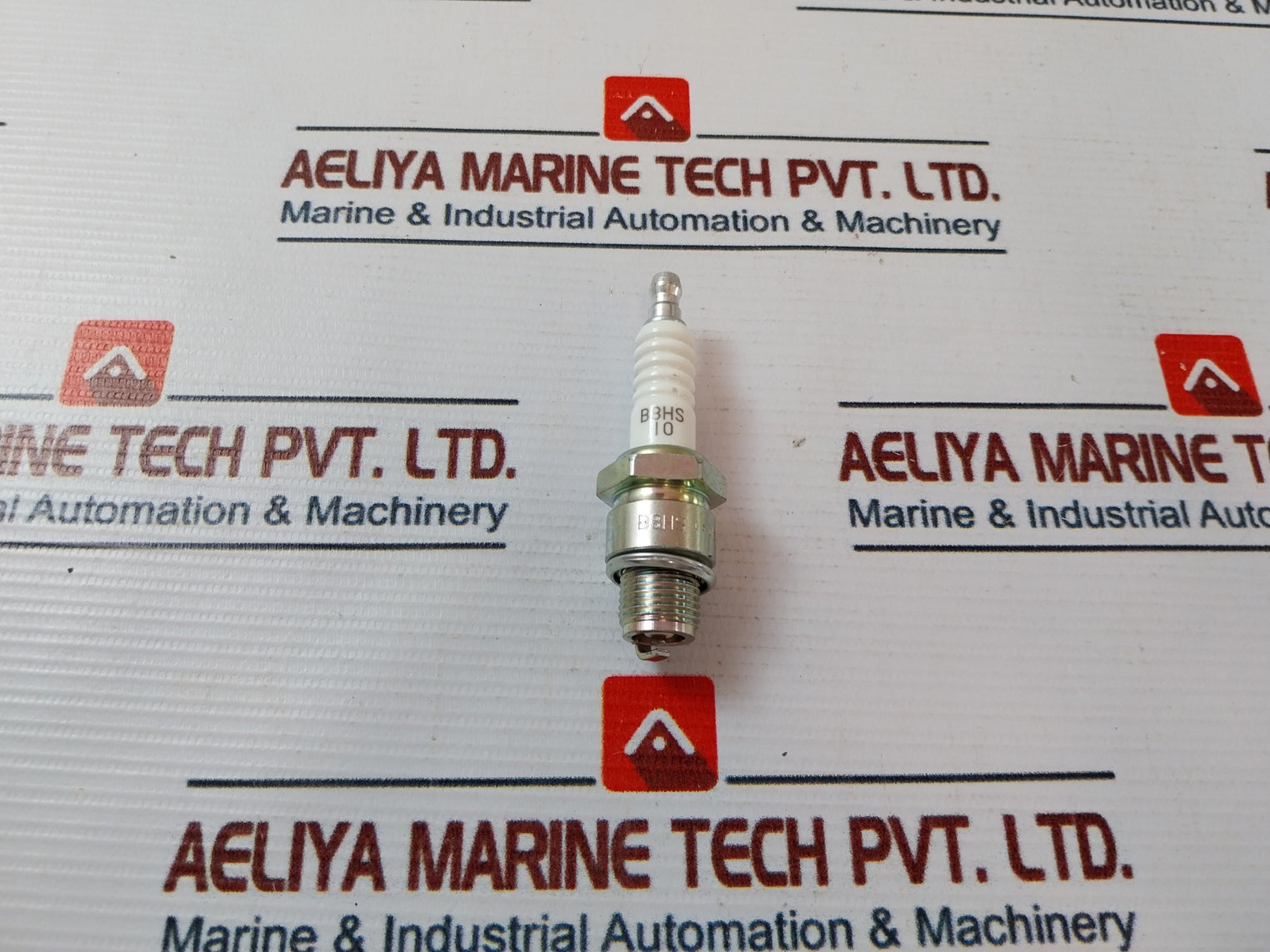 Lot Of 6X Ngk B8Hs-10 5126 Spark Plug