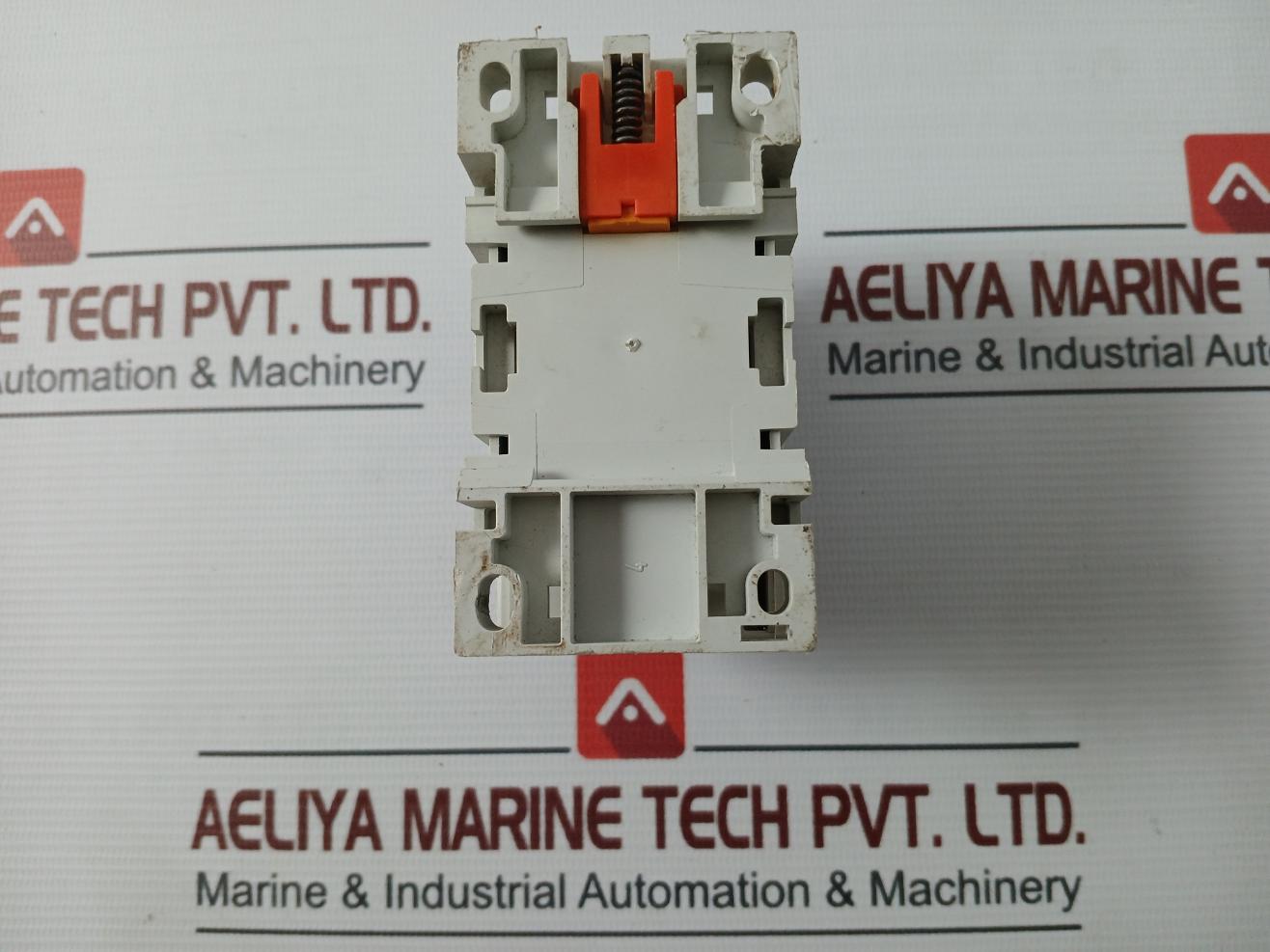 Lovato Dpbf09T4A Iec Contactor 30A 600Vac 75C 2Xawg 8-16 Str Ac1 25A 120V 60Hz