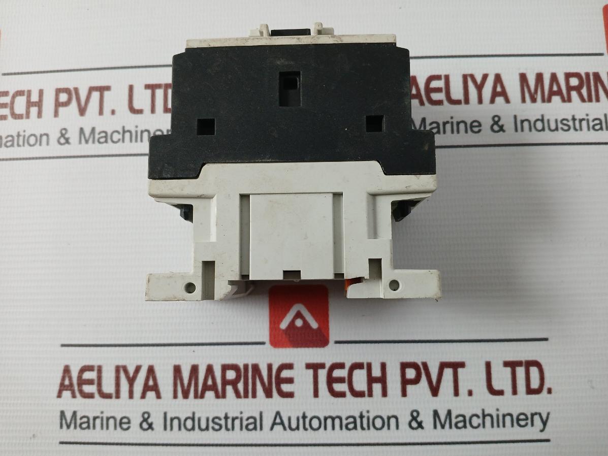 Lovato Dpbf09T4A Iec Contactor 30A 600Vac 75C 2Xawg 8-16 Str Ac1 25A 120V 60Hz