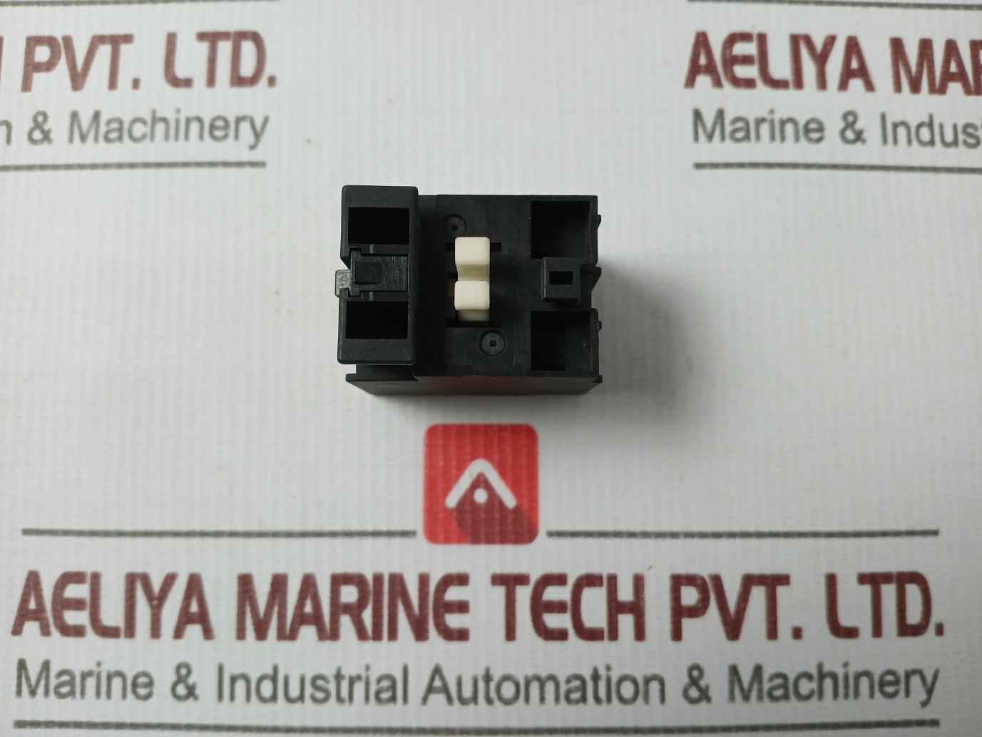 Lovato G484… Auxiliary Contact Block 10A 690V Ac A600