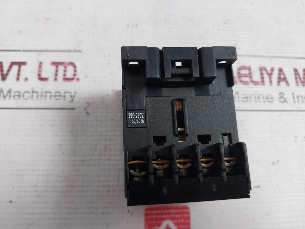 Lovato Mca 31E Control Relay 220-230V 10A 50/60Hz 10-14Awg