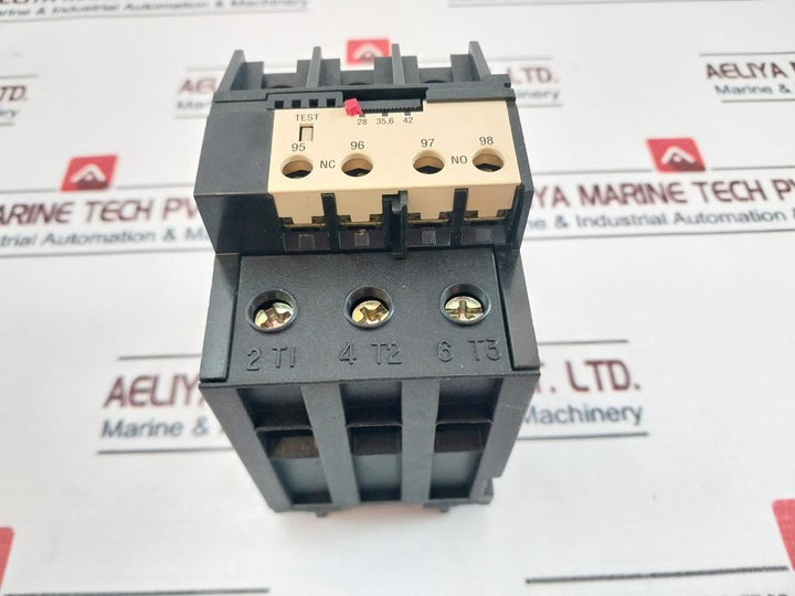 Lovato Rfa95.42/G270 Thermal Overload Relay With Mouting Base