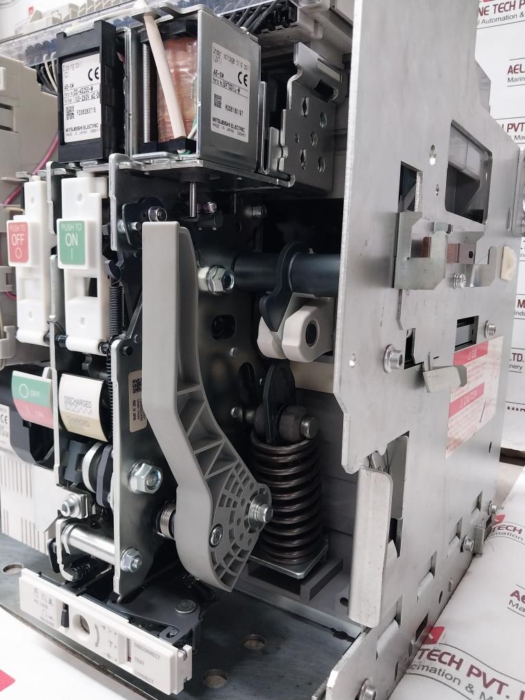 3P Low Voltage Air Circuit Breaker Ae2500-sw Mitsubishi 100-120Vac 50/60Hz
