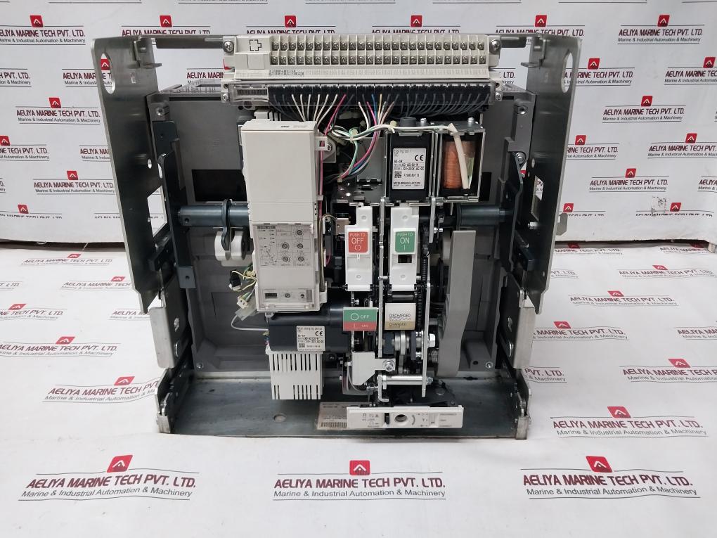 3P Low Voltage Air Circuit Breaker Ae2500-sw Mitsubishi 100-120Vac 50/60Hz