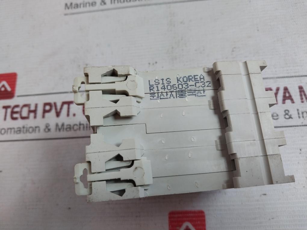 Ls Bkn C 32 Circuit Breaker 400V- 6000/3 Iec60898