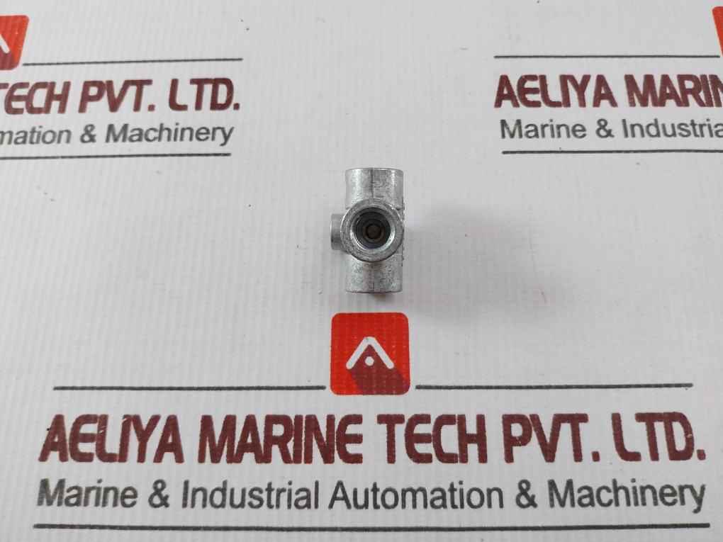 Lube Usa 206453 Three-way Oil Line Connector