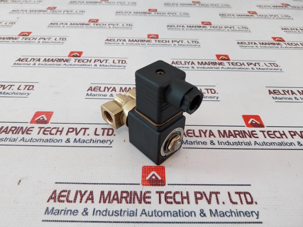 Lucifer 121k02 Solenoid Valve With 483510s6 F Coil 220-240v 50hz