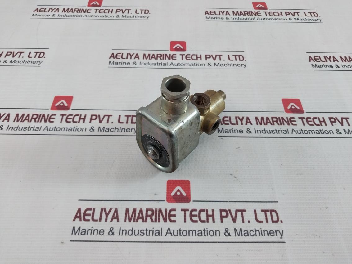 Lucifer 484017 Solenoid Coil Valve 10Bar 110-115V 60Hz 8W