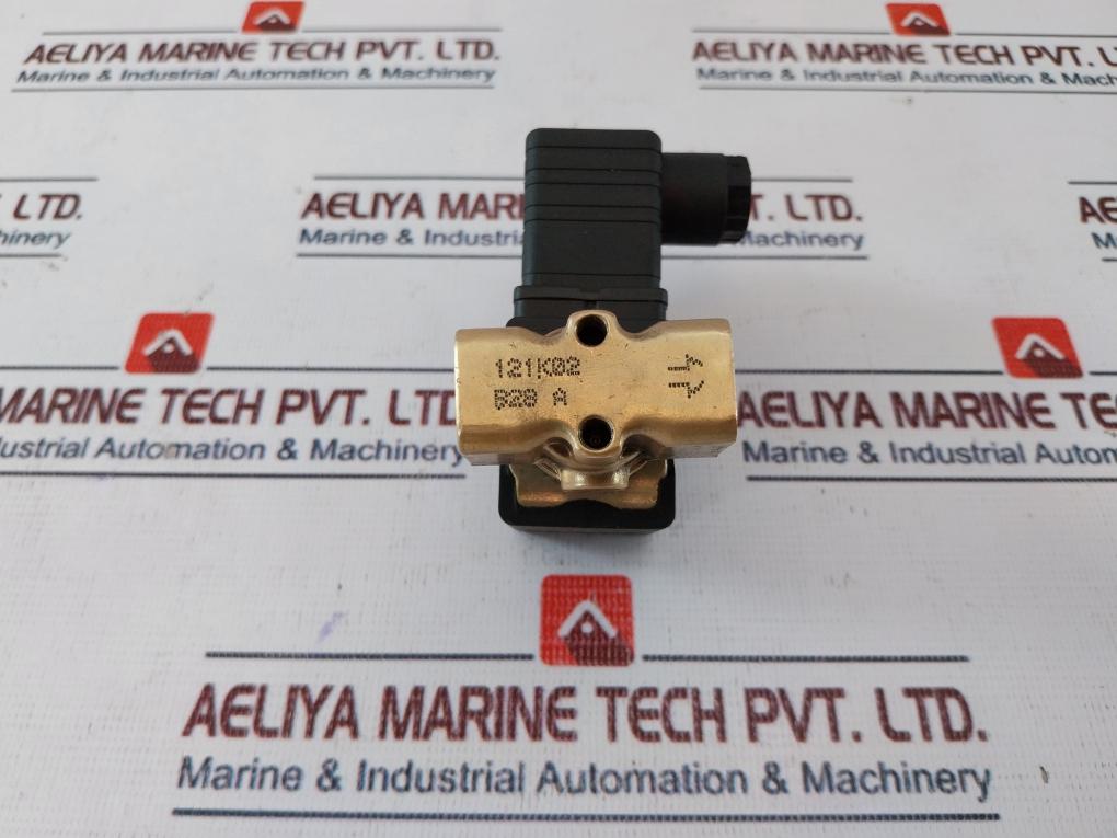 Lucifer/Murr Elektronik 121K02 B28 A Solenoid Valve W/ Coil 483510S6 F 240V 60Hz