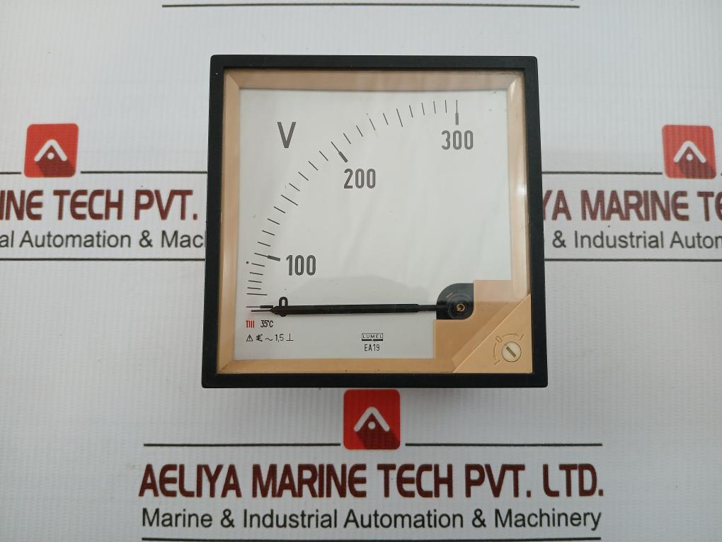 Lumel Analog Voltmeter 0-300 V Ea19