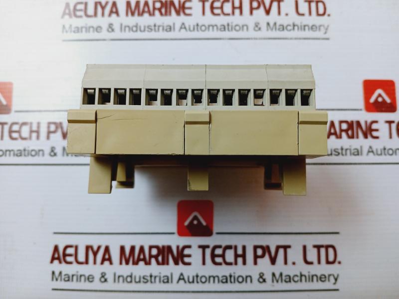 Lutze Mpe-15 Intronic 250Vac/Dc In: 4A 248867Eqq 990849 Ls