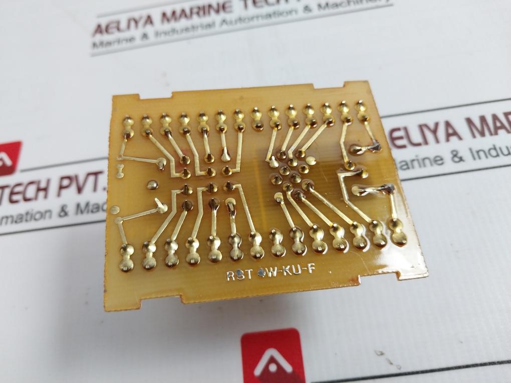 Lutze Rst 4W-ku-f Relay Pcb Module 24V 200Ω