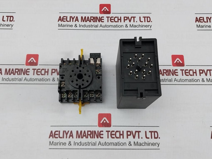 M-system 220Vac Signal Transmitter W/ Socket Base Kwvs2-a1Aa-h