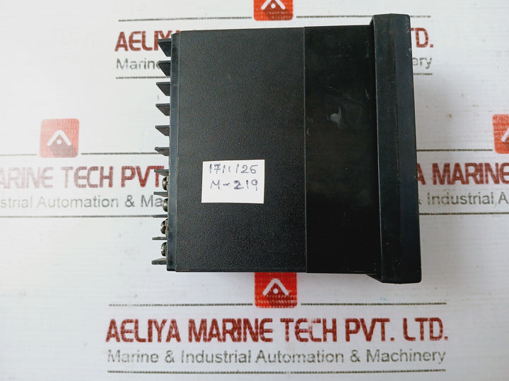 M-tec P908-301-010-000 Digital Temperature Controller 85–265 Vac