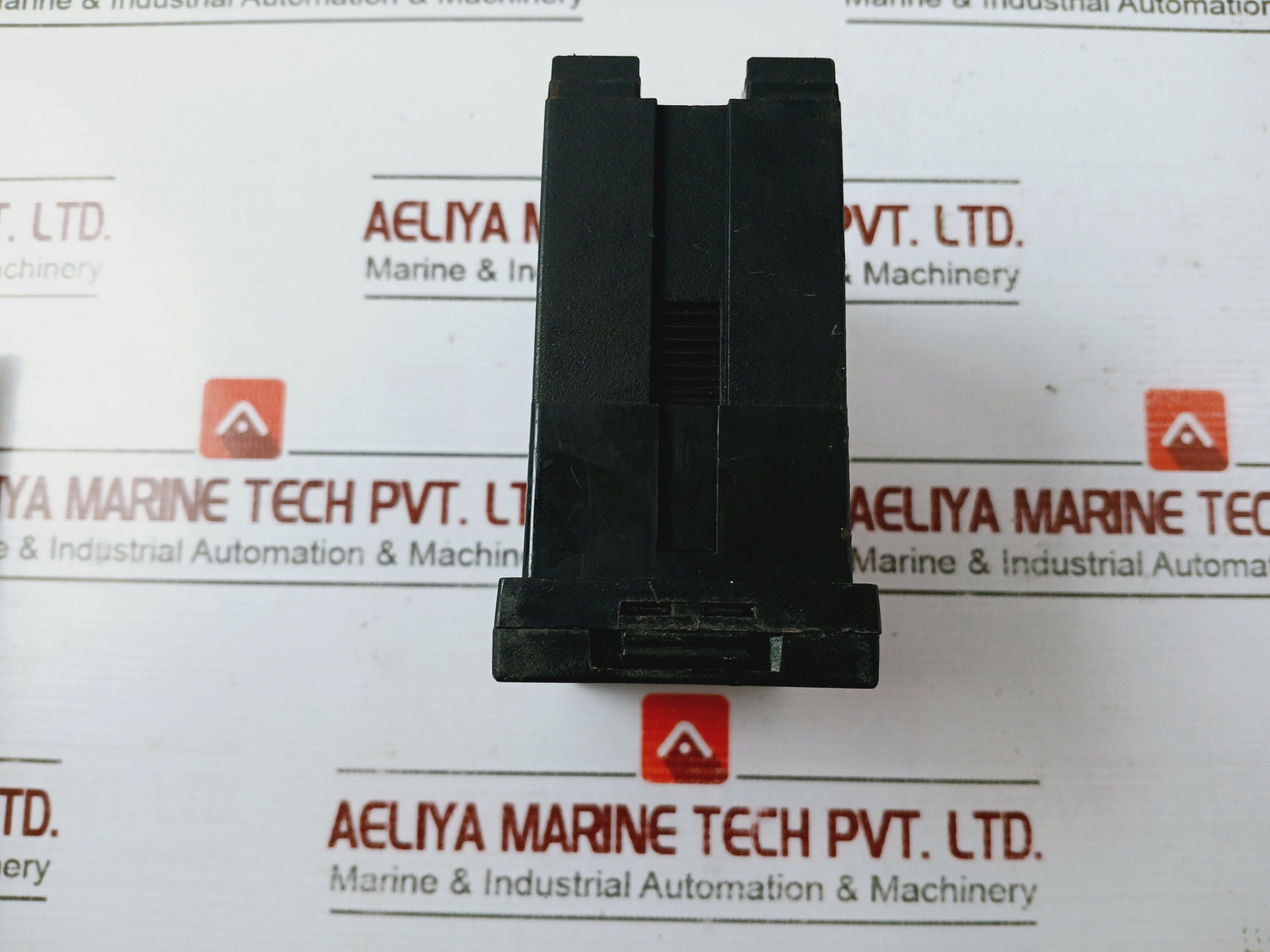 M-tec P908-701-010-000 Temperature Controller Module 85-265Vac Input K P908