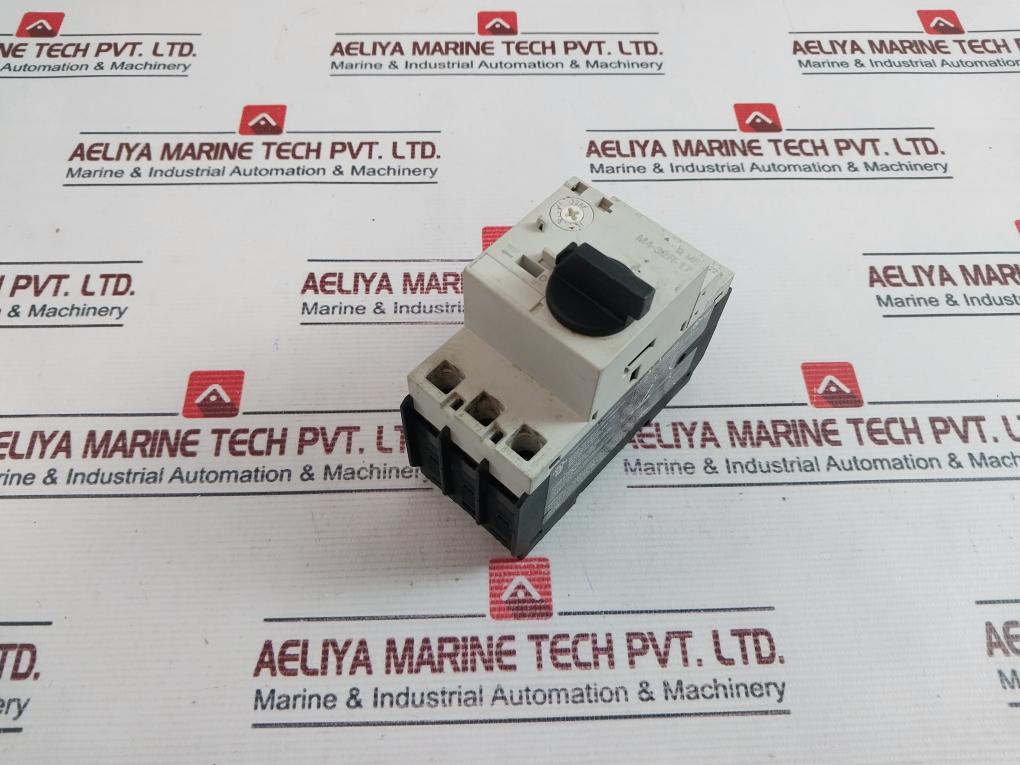 M4-32R-17 Manual Motor Circuit Breaker 690V 50/60Hz