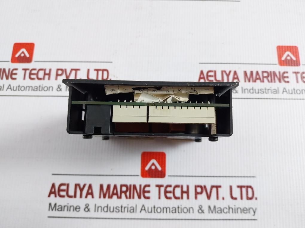 M4200.0010 Alarm Annunciator Selco 8-60Volt