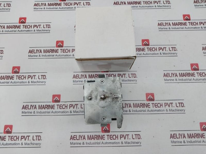 M460-g 25A, 250Vac (Htr) Timer And Cycle Reversing Switch M006 3W S 115Vac 60Hz