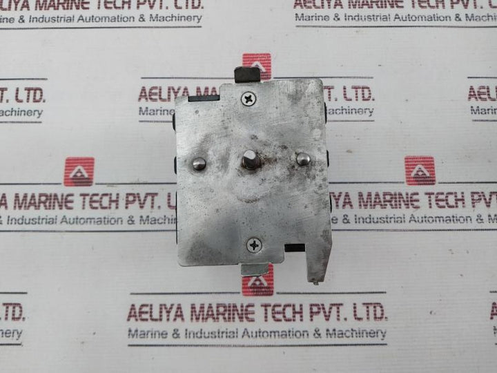 M460-g 25A, 250Vac (Htr) Timer And Cycle Reversing Switch M006 3W S 115Vac 60Hz