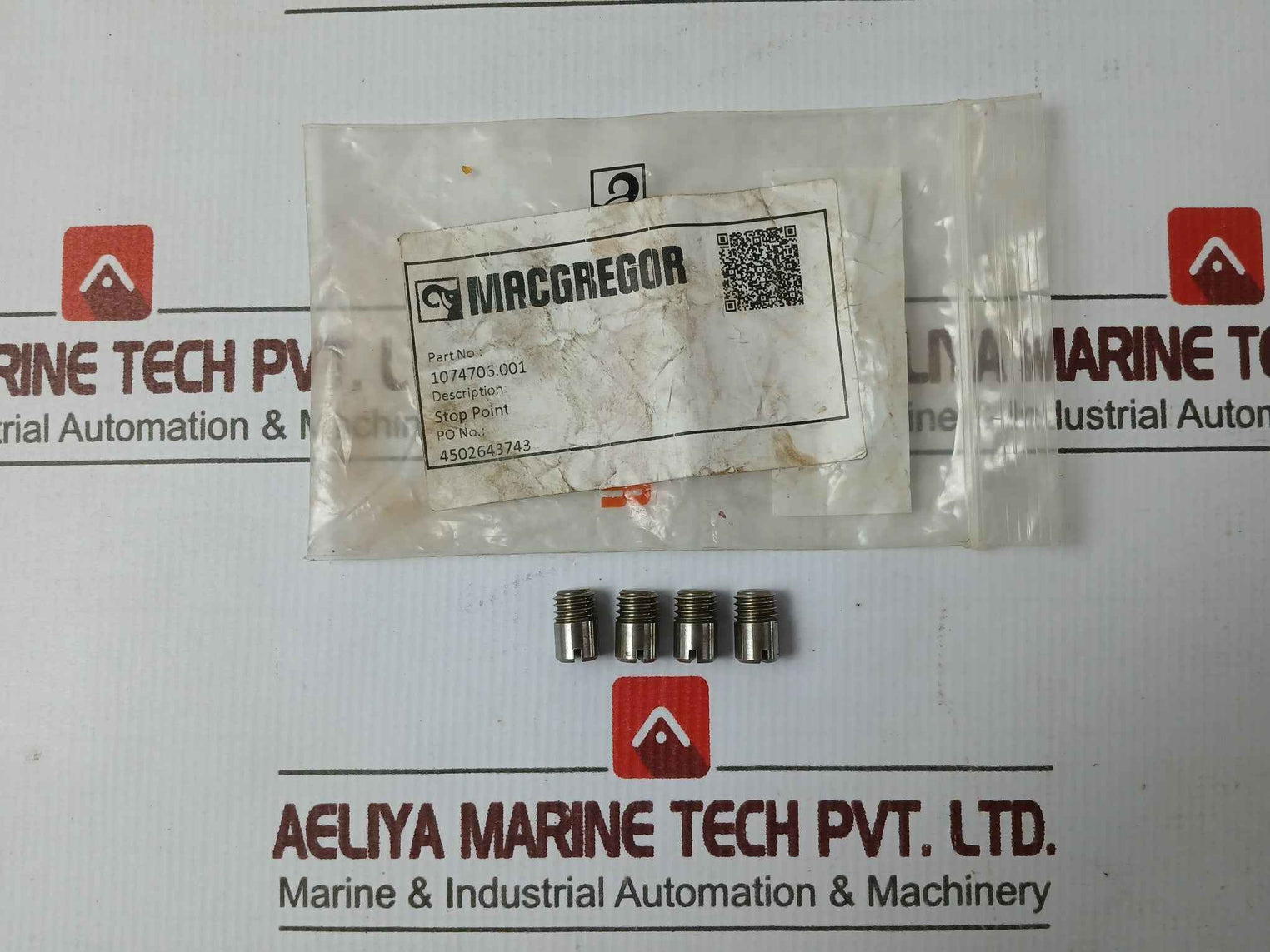 Macgregor 1074706.001 O-ring, Bushing, Check Valve, Studs, Screws, Washer Set